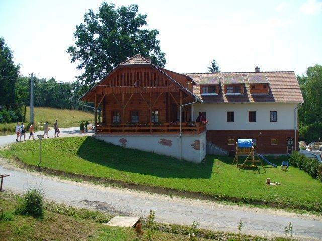 Hotel Orszem Fogado Szalafő Exterior foto